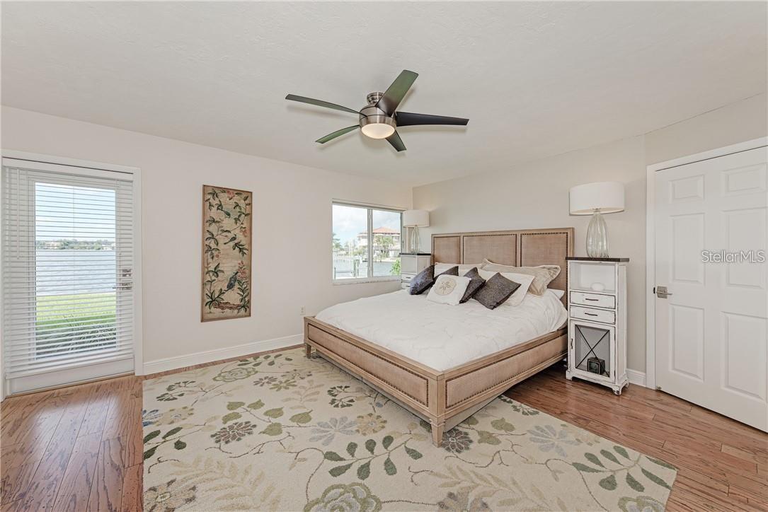 SOUTHPOINTE SHORES - Residential