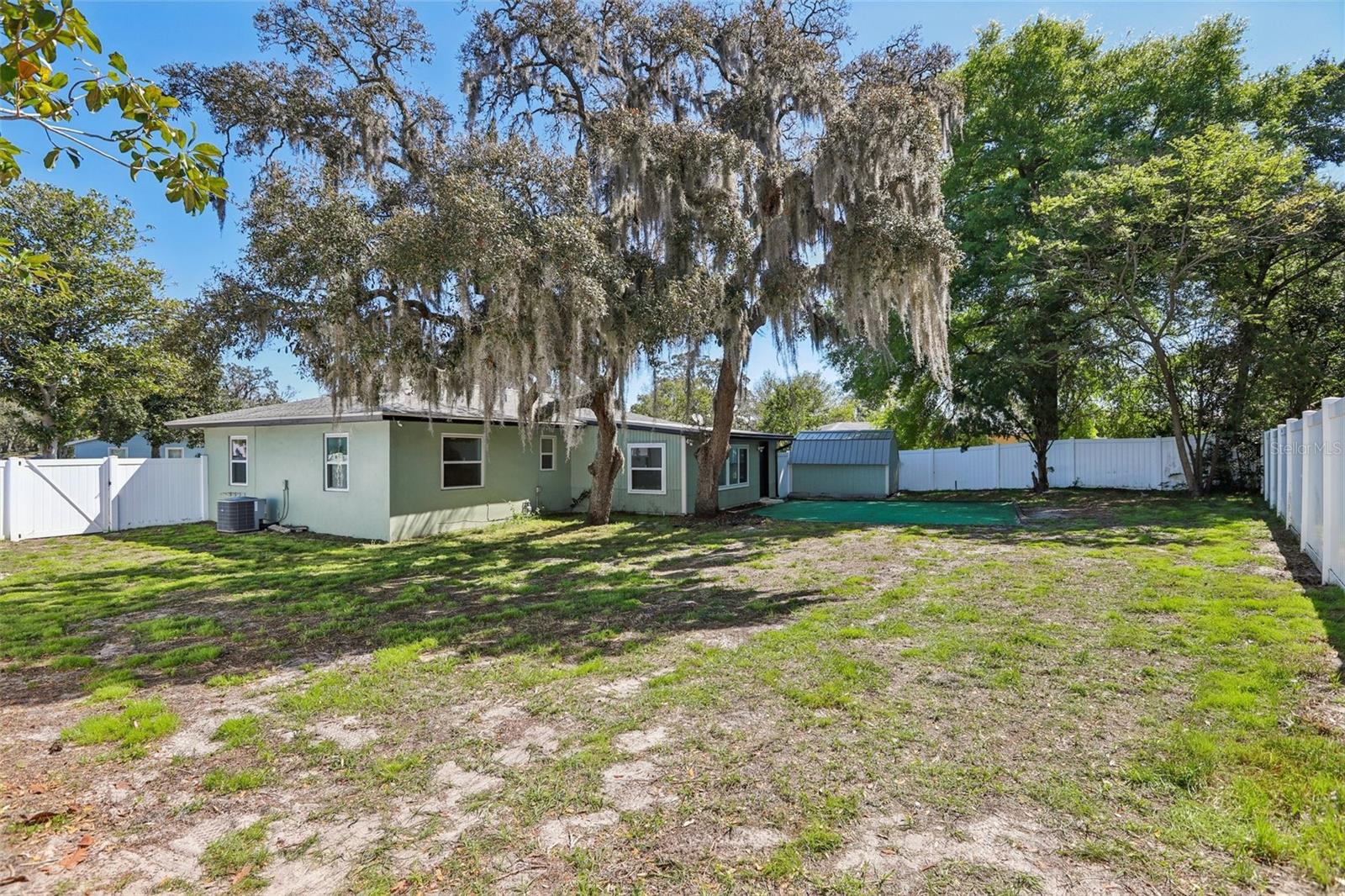 SPRING HILL - Residential