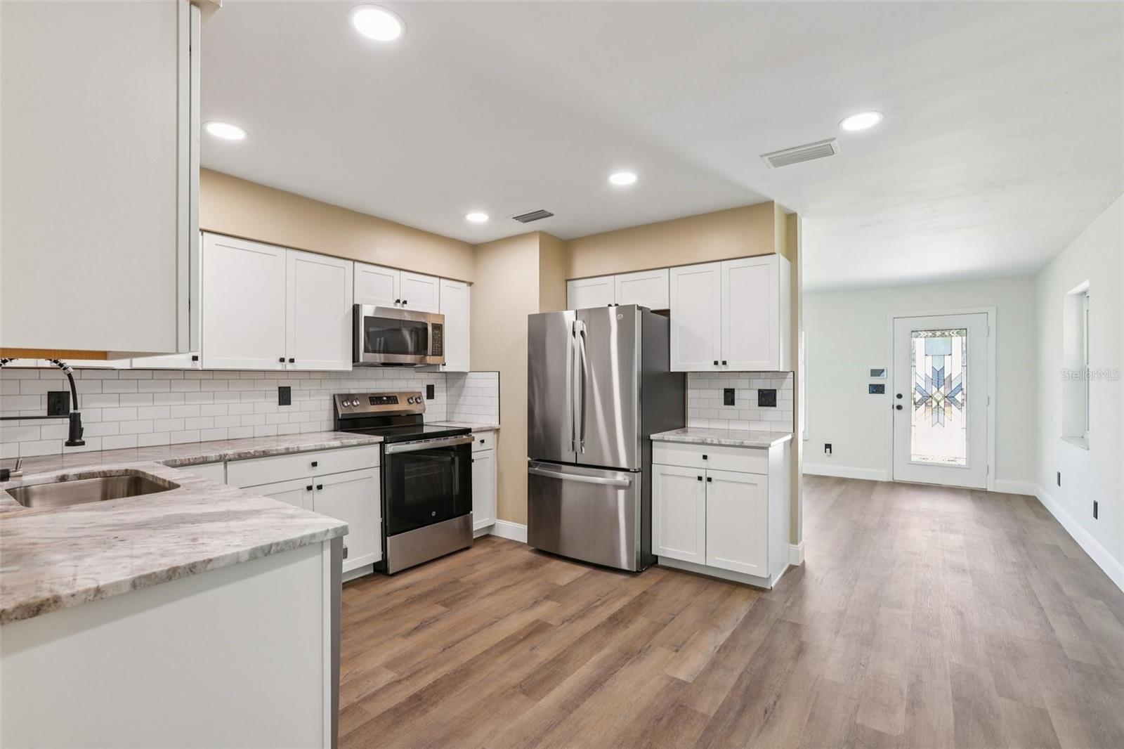 SPRING HILL - Residential