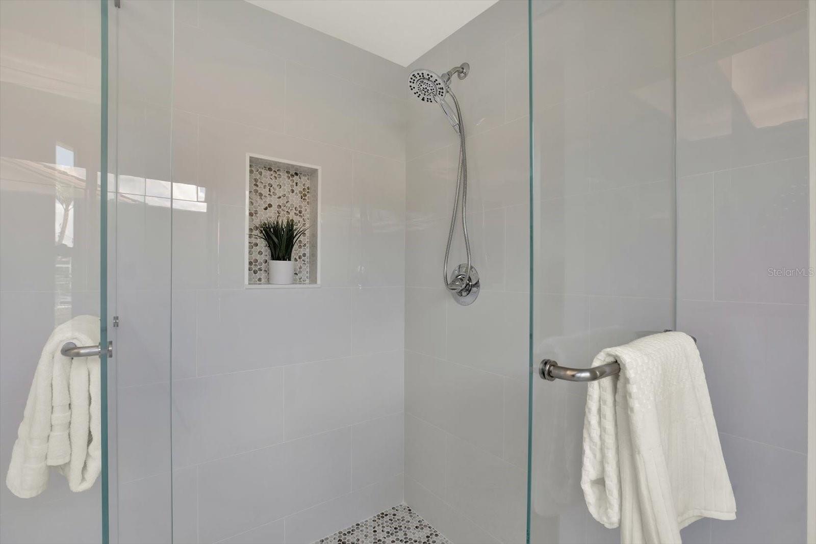 VENETIAN ISLES - Residential