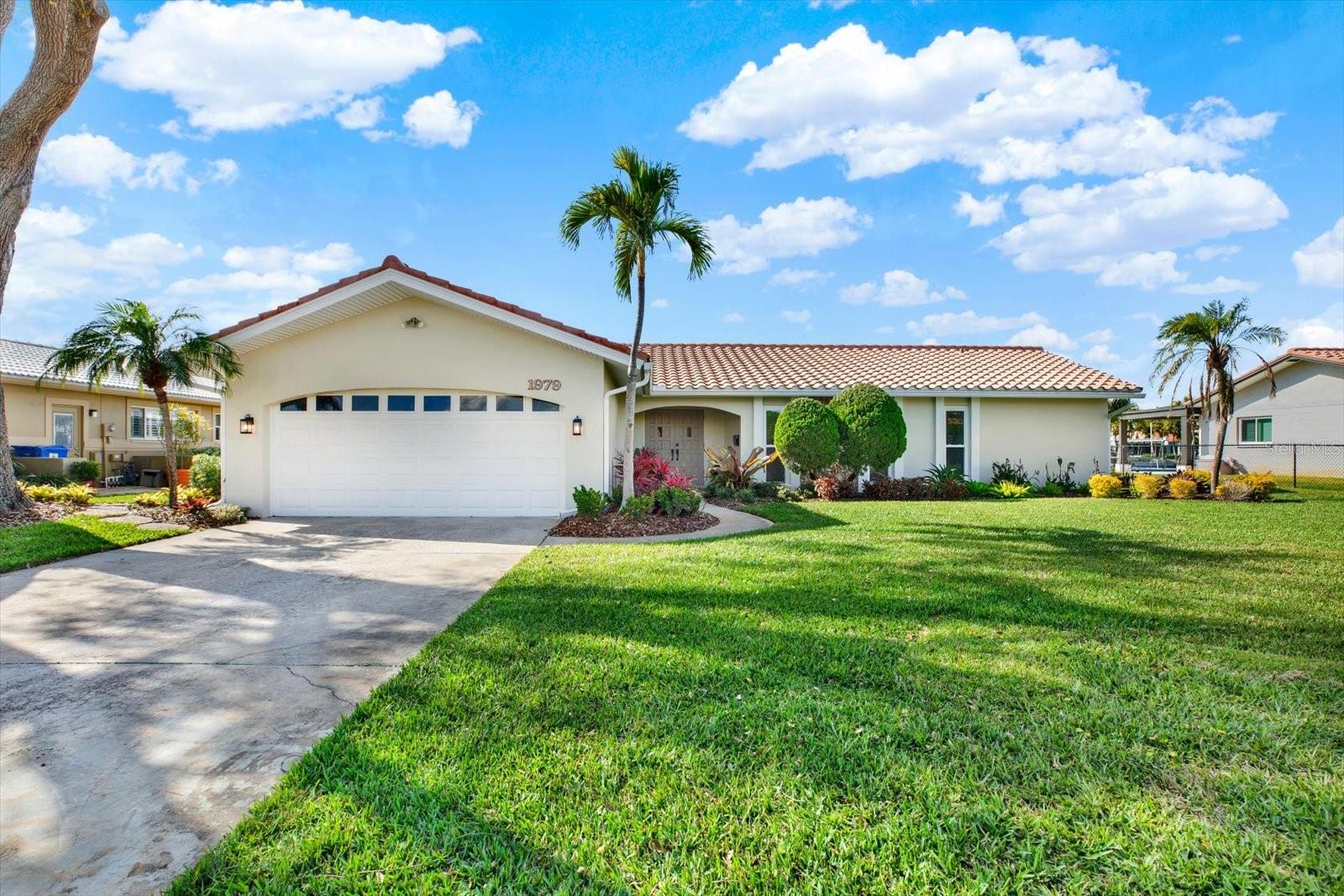 VENETIAN ISLES - Residential