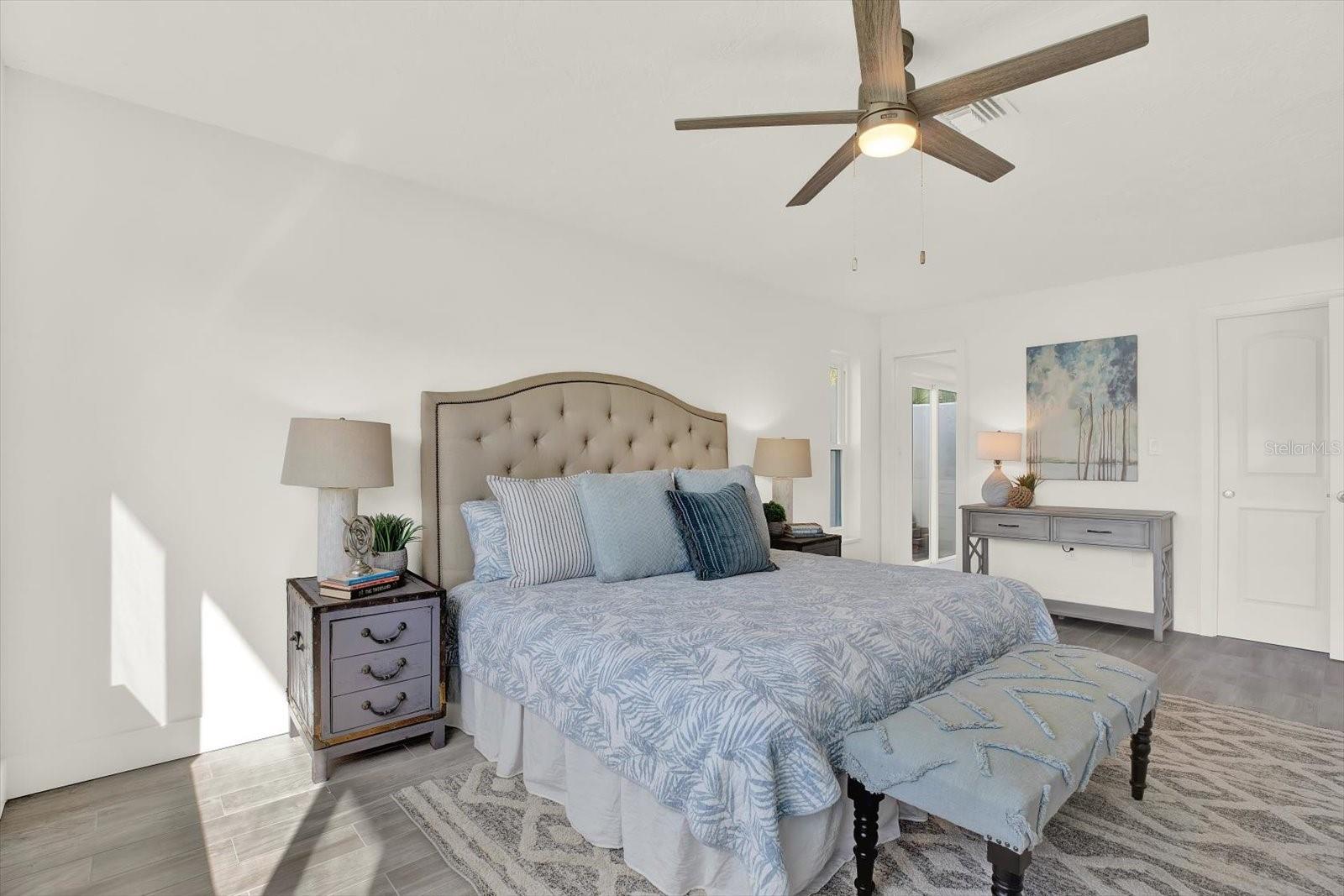 VENETIAN ISLES - Residential