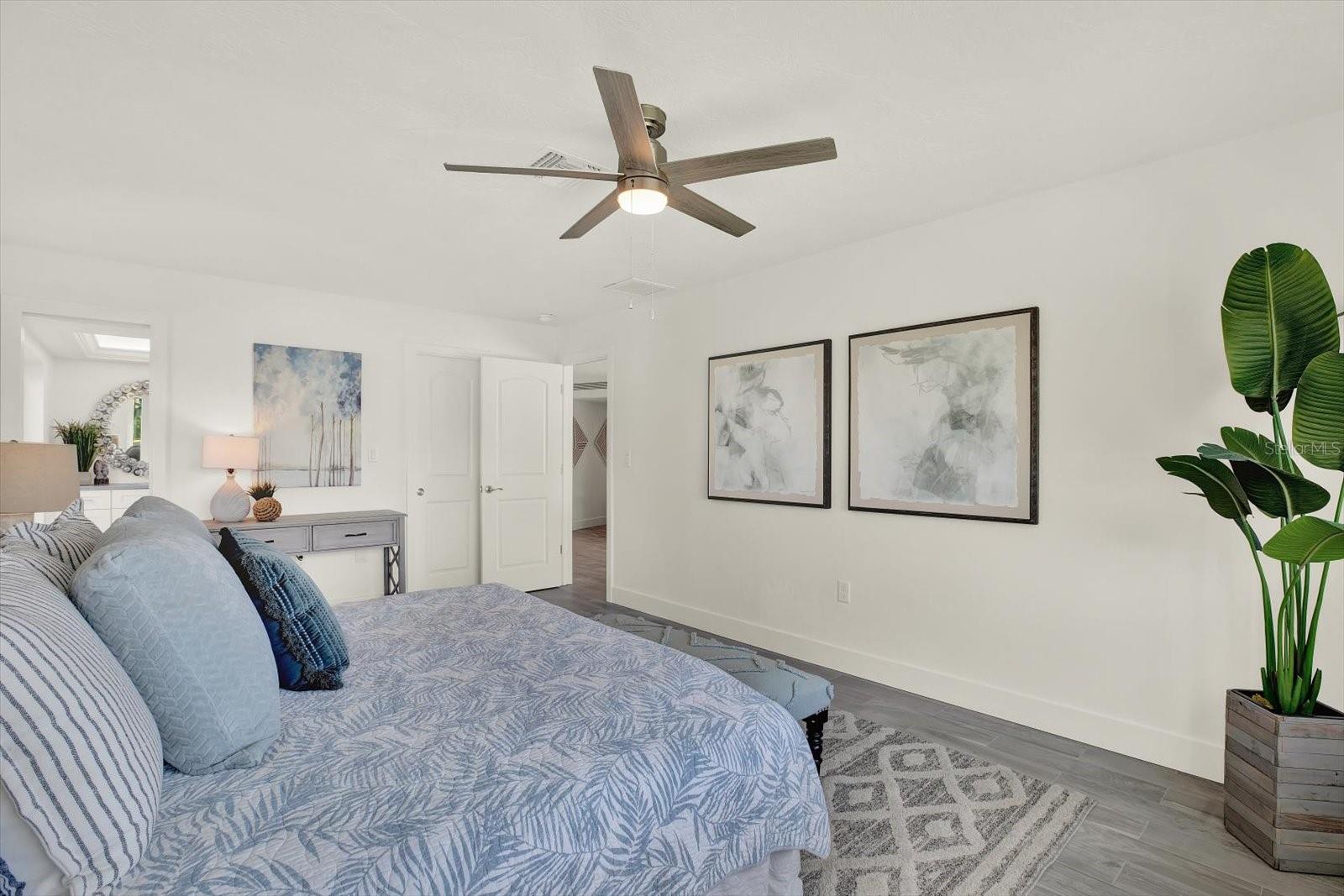 VENETIAN ISLES - Residential