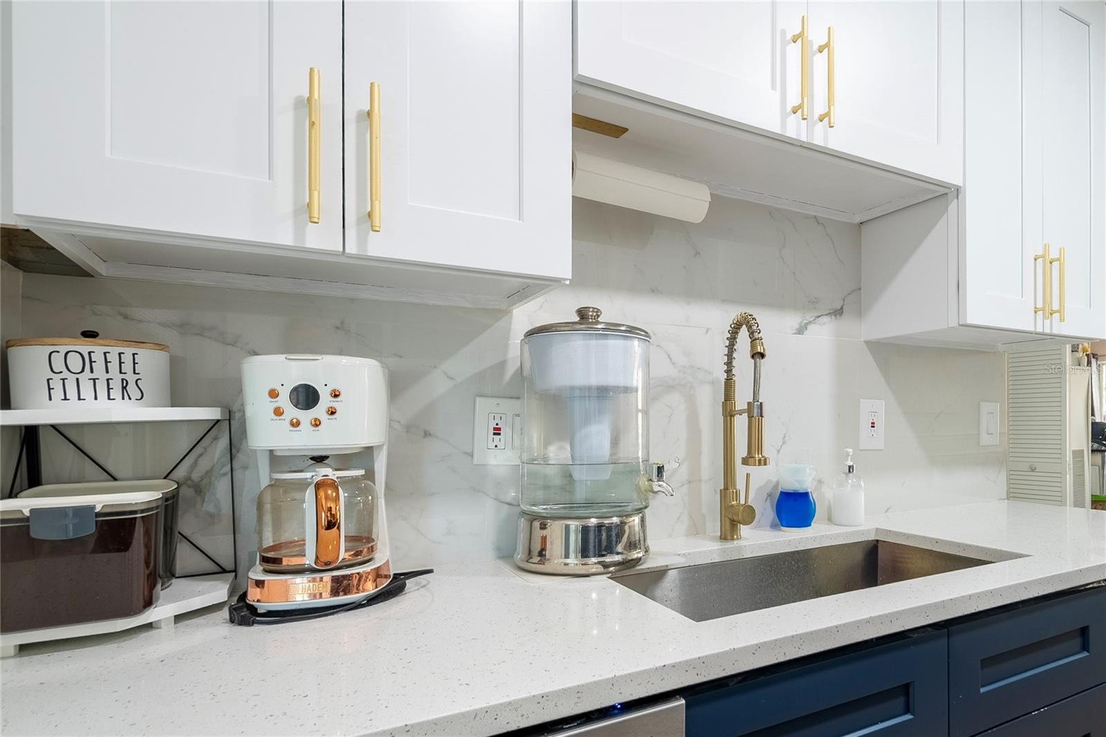 VILLAS AT COUNTRYSIDE THE - Residential