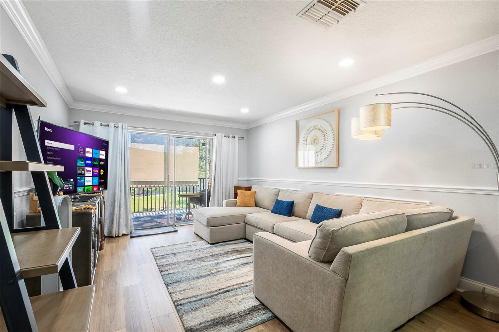 VILLAS AT COUNTRYSIDE THE - Residential