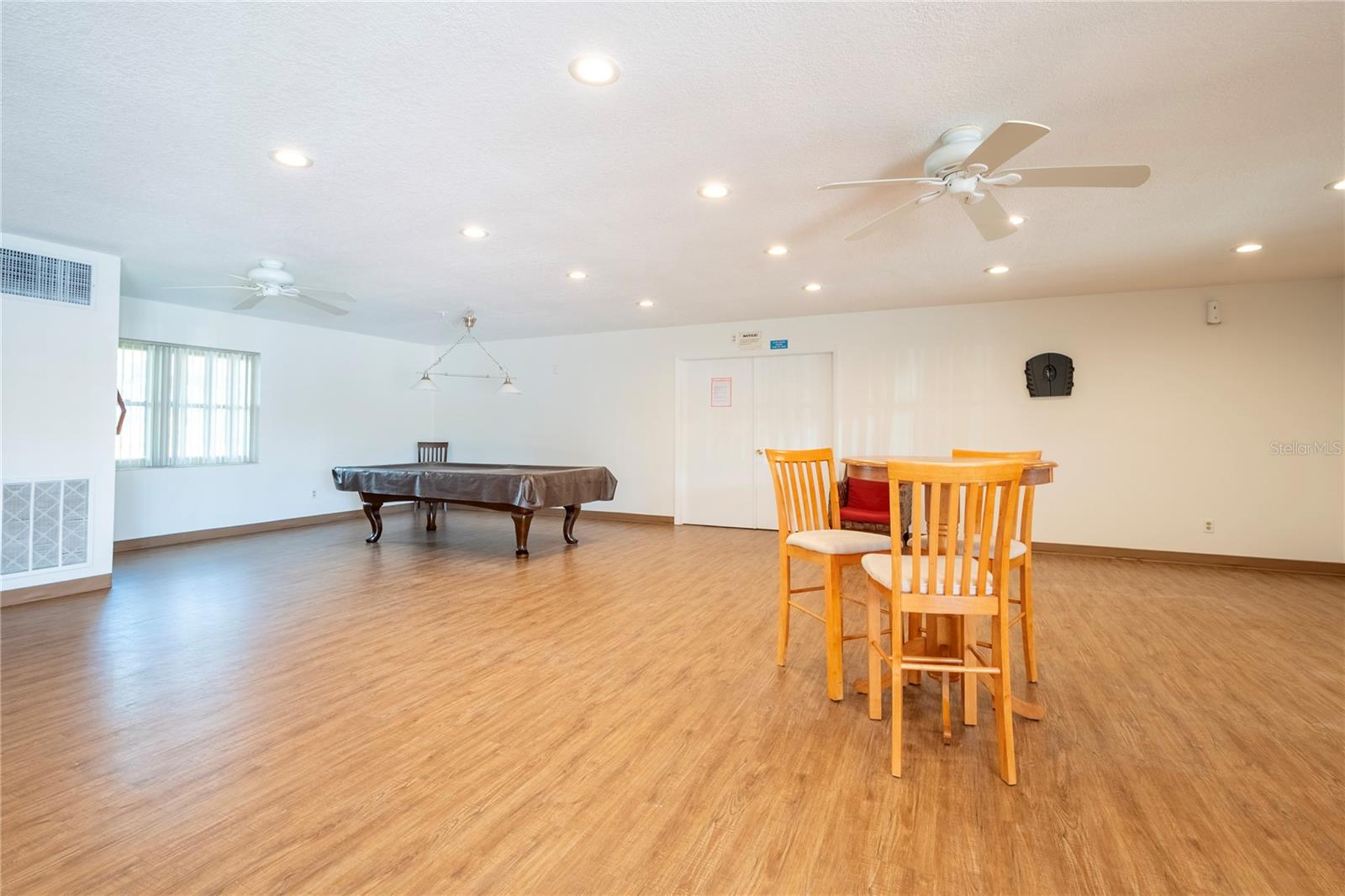 VILLAS AT COUNTRYSIDE THE - Residential