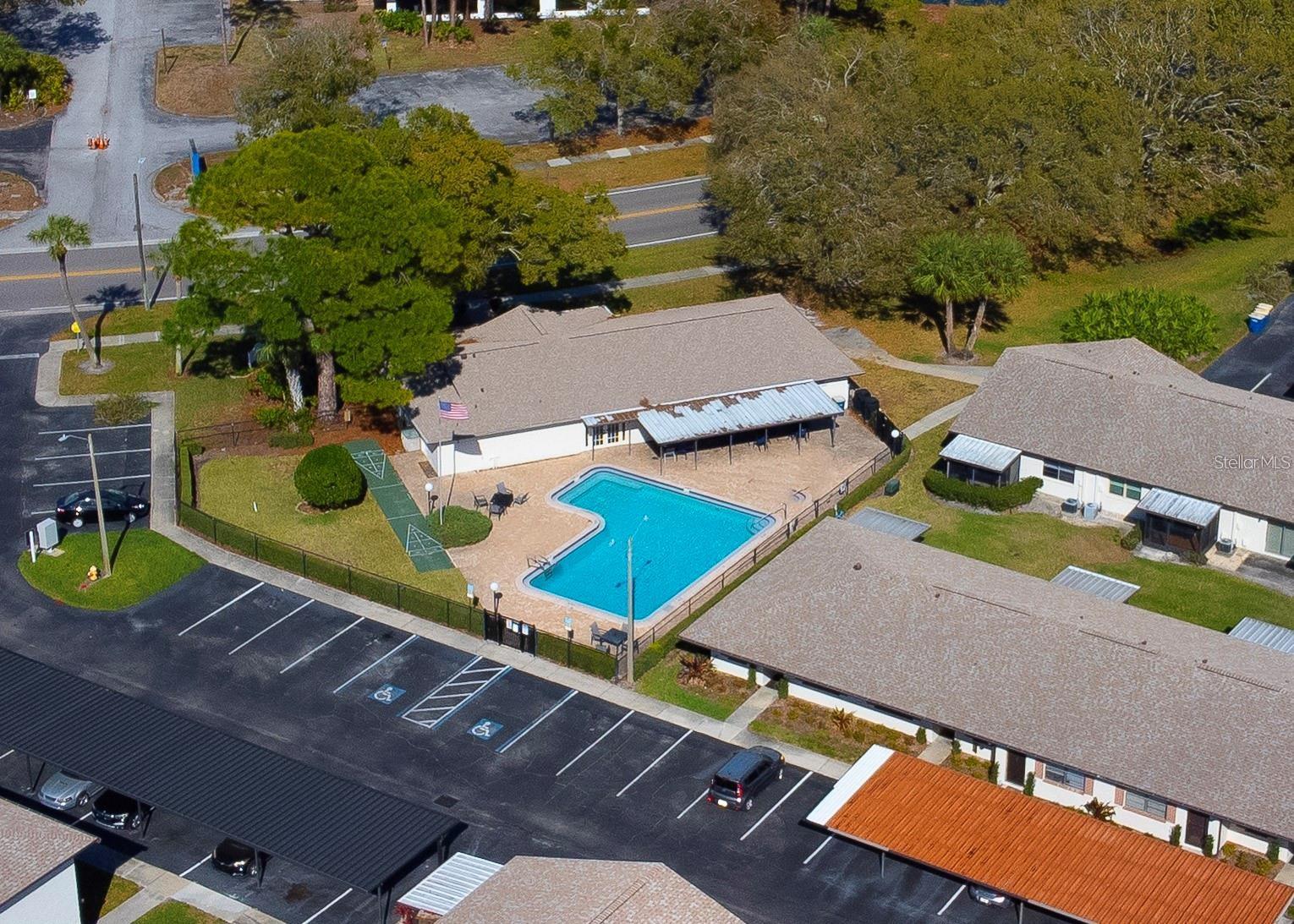 VILLAS AT COUNTRYSIDE THE - Residential