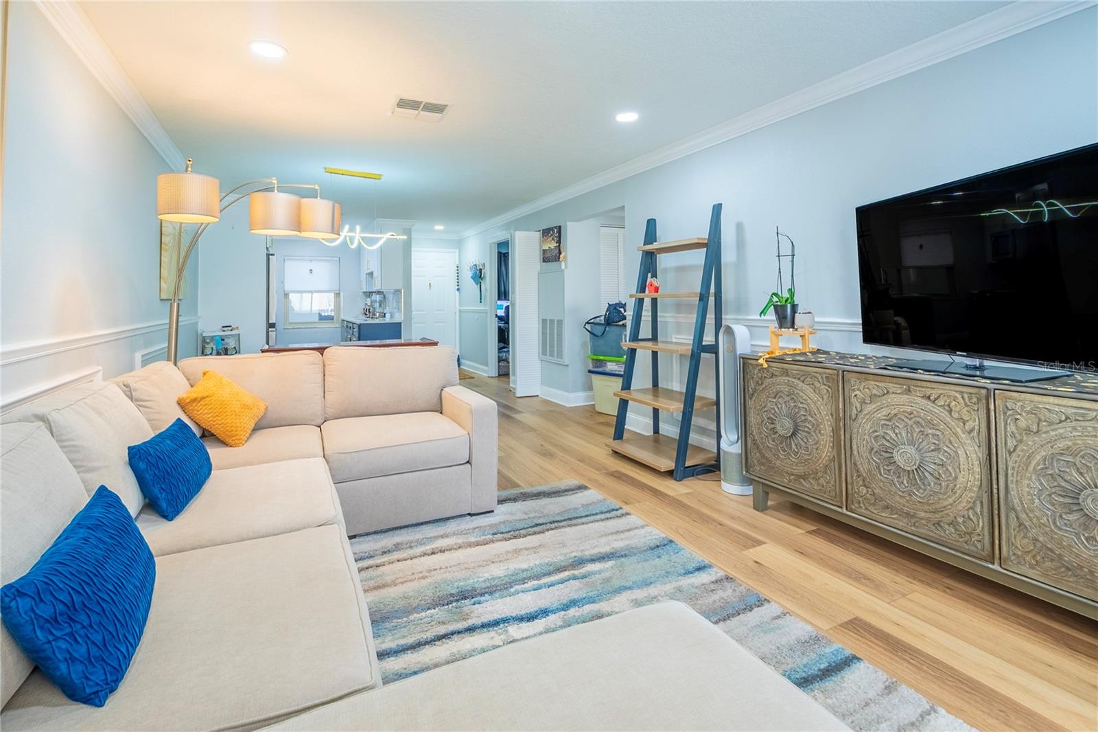 VILLAS AT COUNTRYSIDE THE - Residential