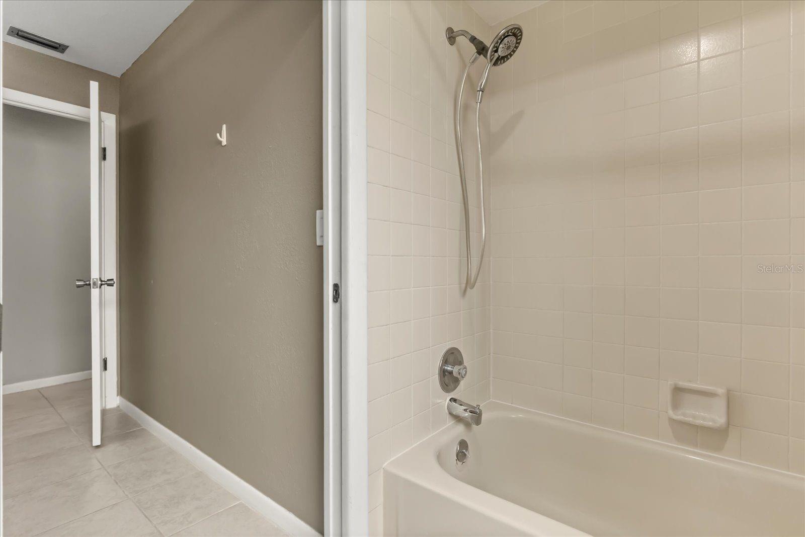 BRAE-MOOR SOUTH - Residential