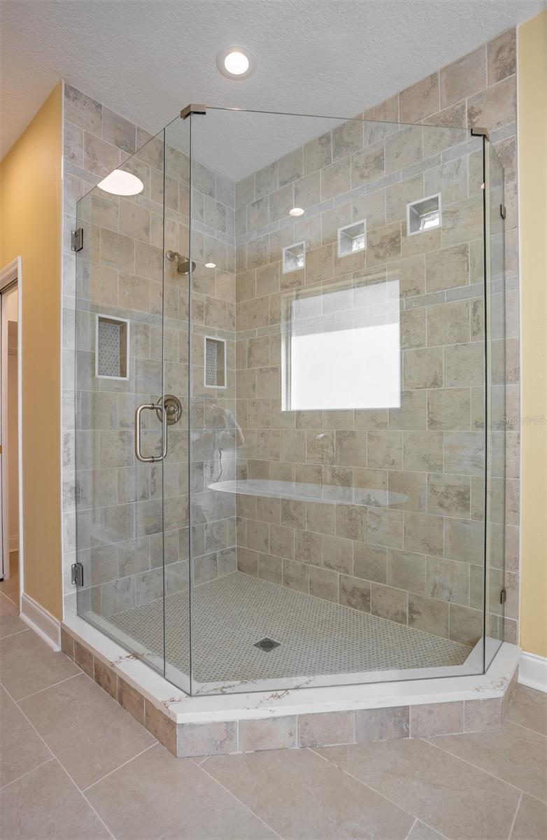 PALMA CEIA PARK - Residential Lease