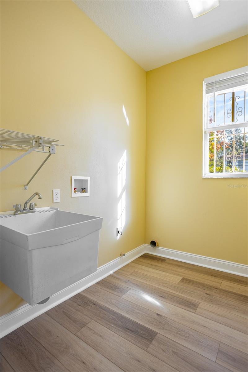 PALMA CEIA PARK - Residential Lease