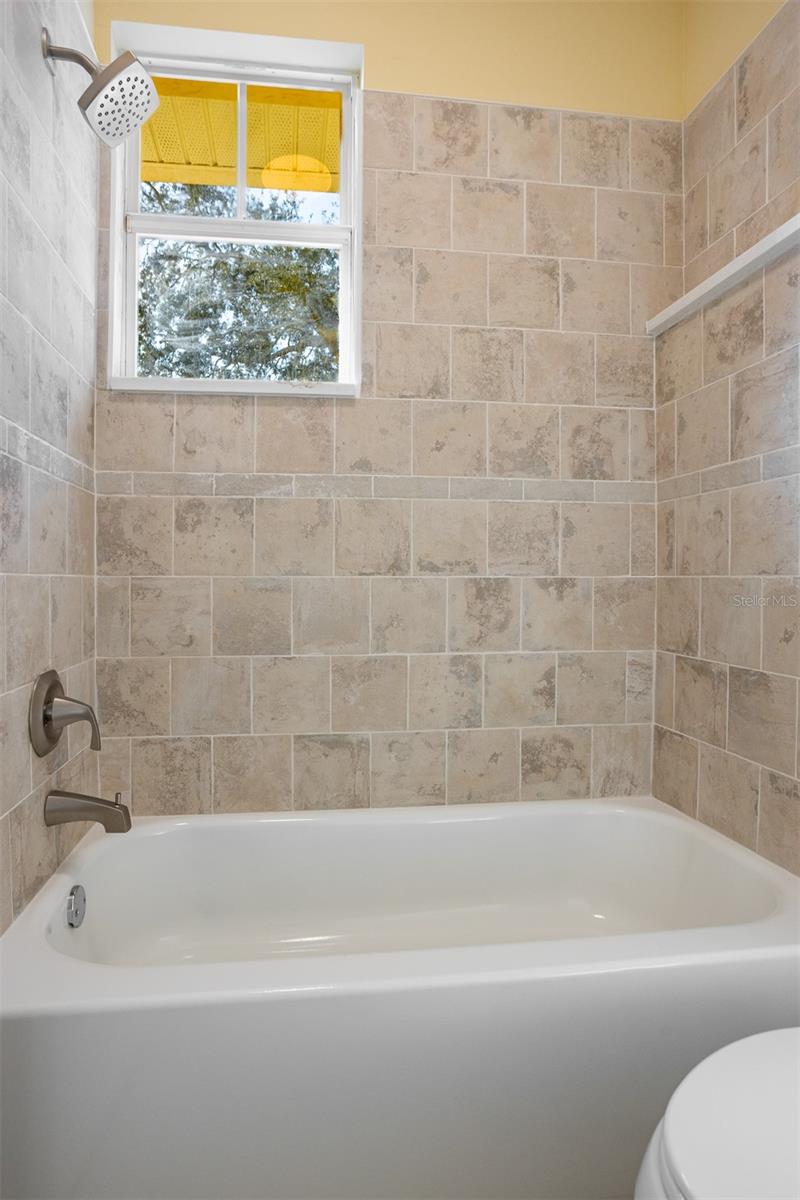 PALMA CEIA PARK - Residential Lease