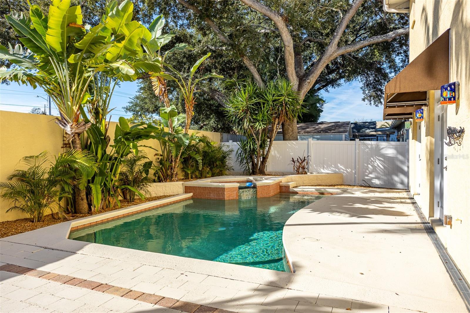 PALMA CEIA PARK - Residential Lease