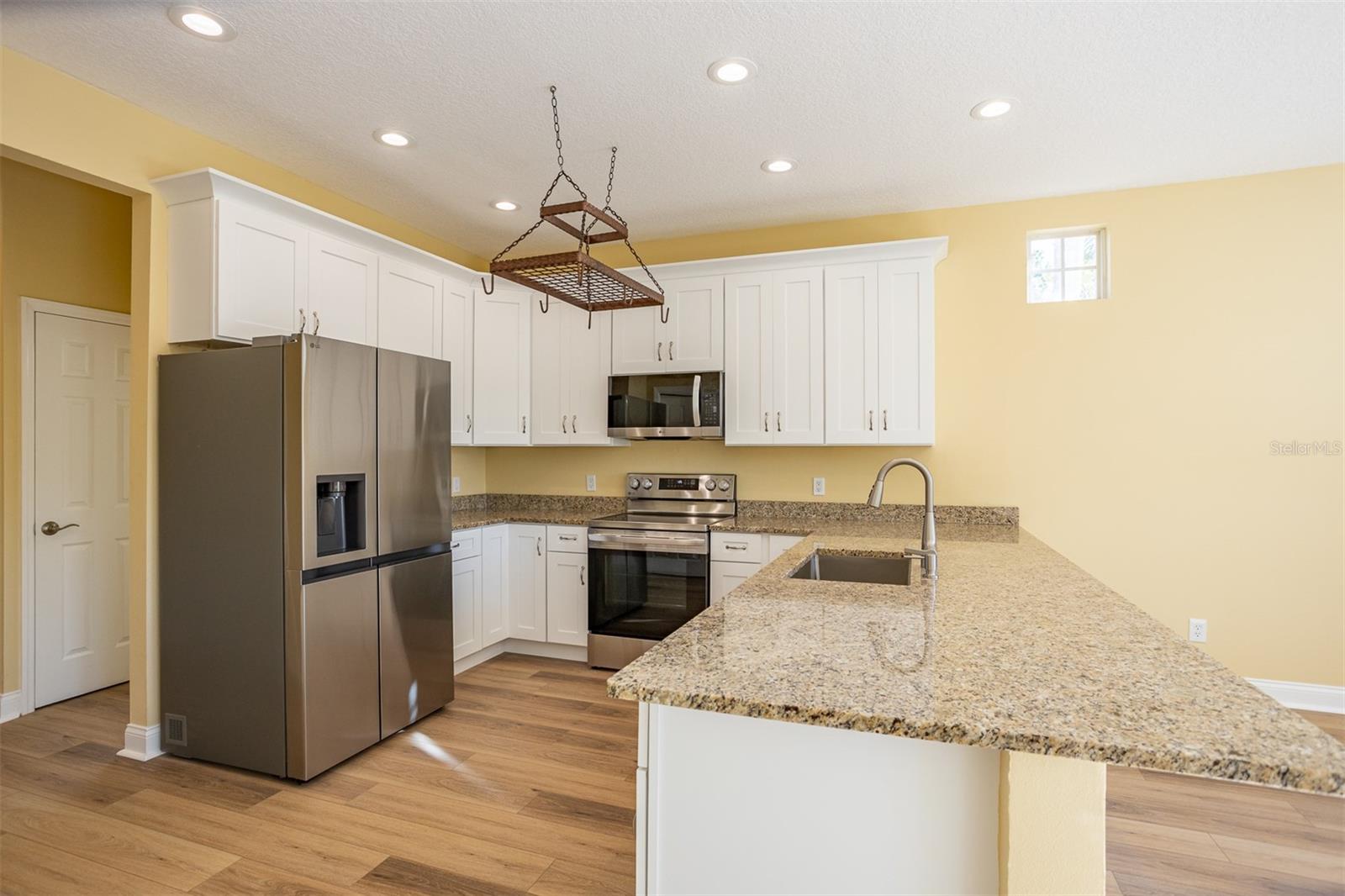 PALMA CEIA PARK - Residential Lease