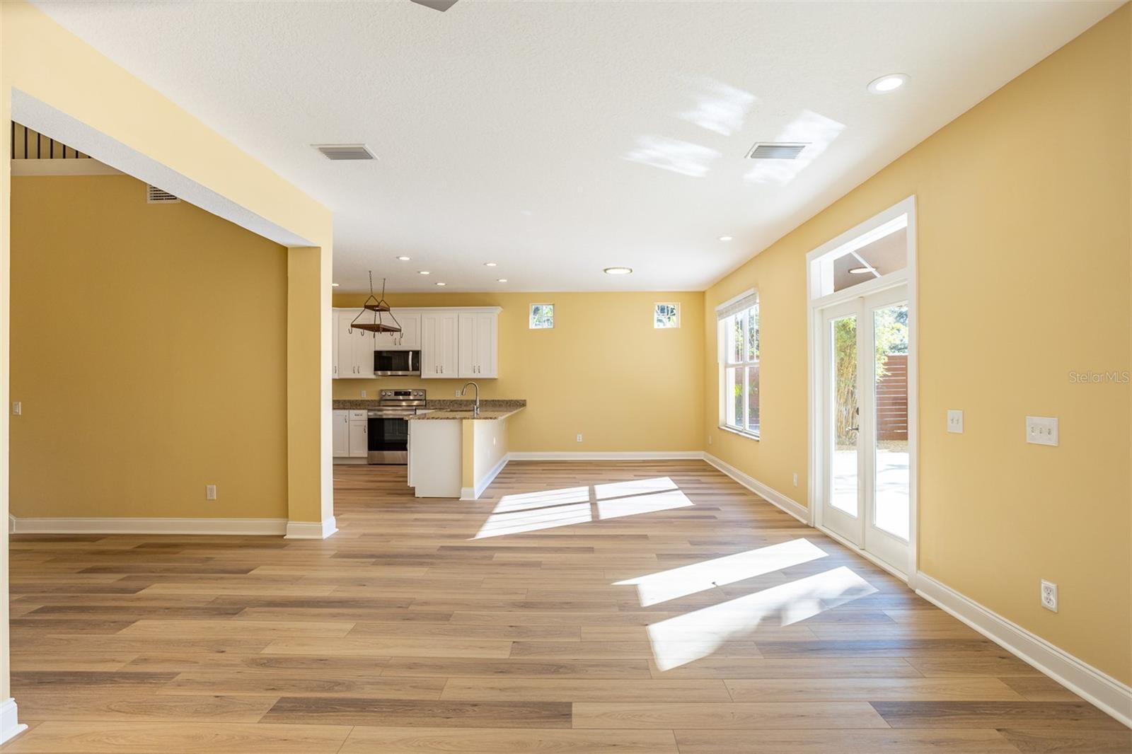 PALMA CEIA PARK - Residential Lease