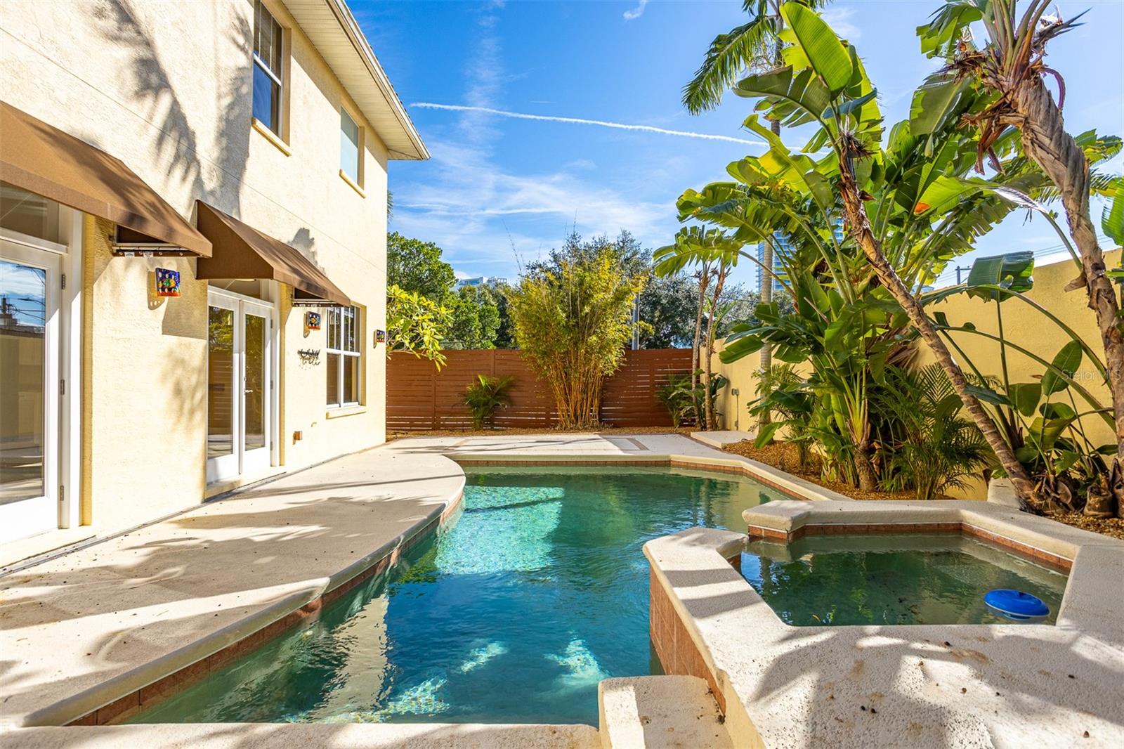 PALMA CEIA PARK - Residential Lease