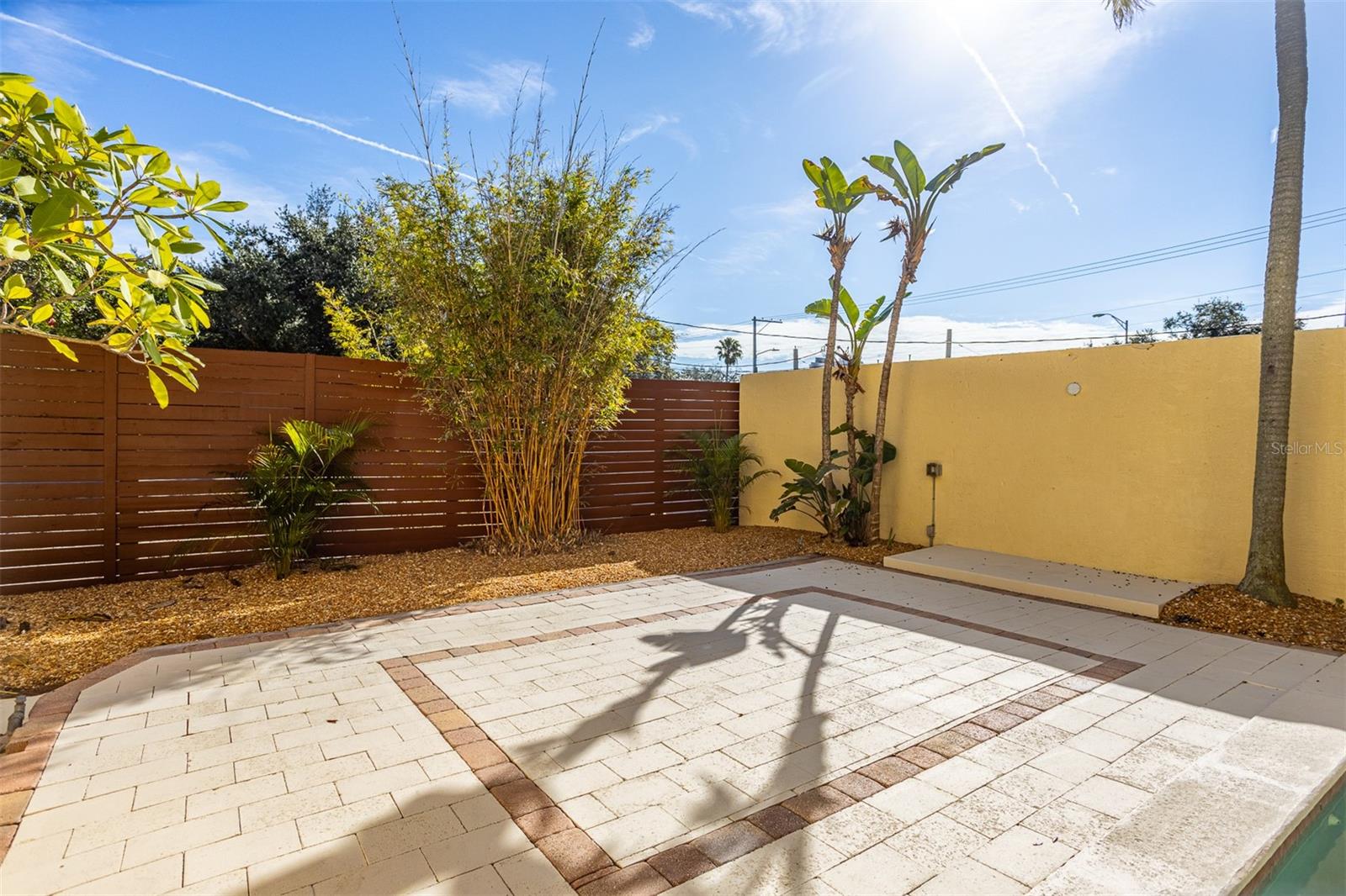 PALMA CEIA PARK - Residential Lease