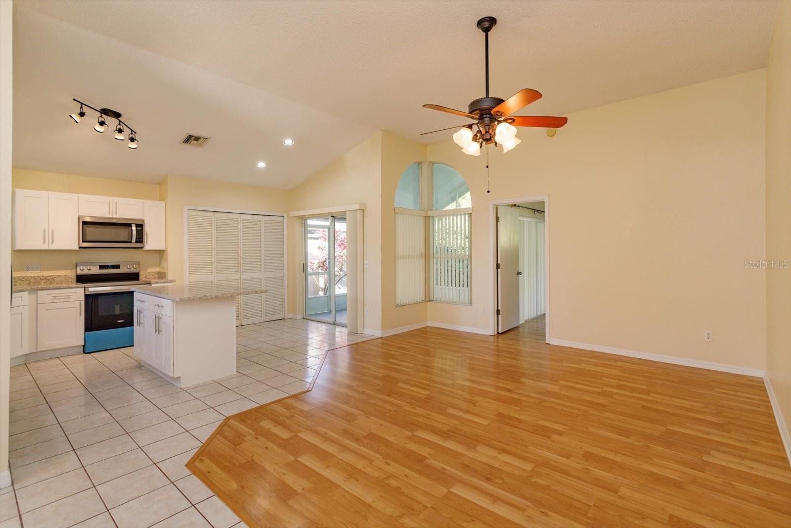 ALAFAYA WOODS PH 11 - Residential Lease