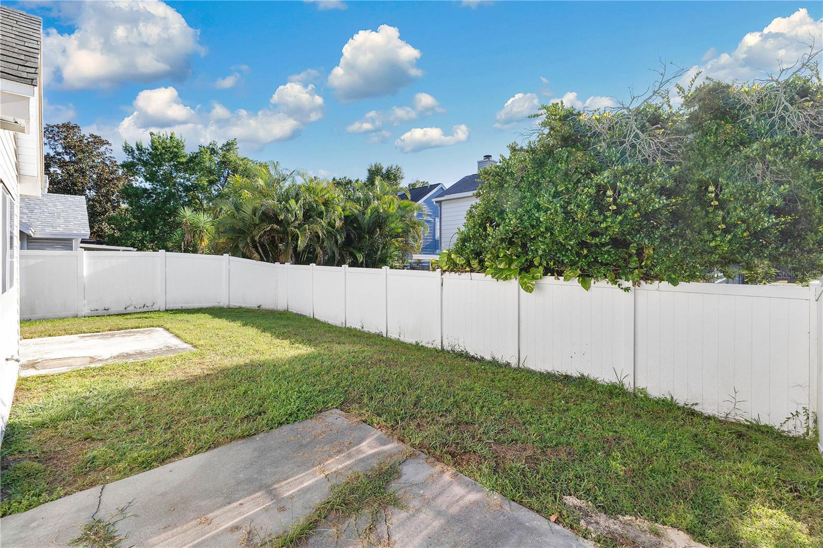 WEDGEWOOD GROVES - Residential