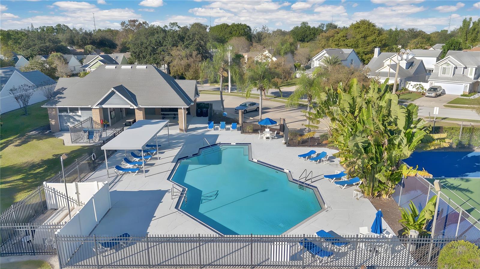 WEDGEWOOD GROVES - Residential