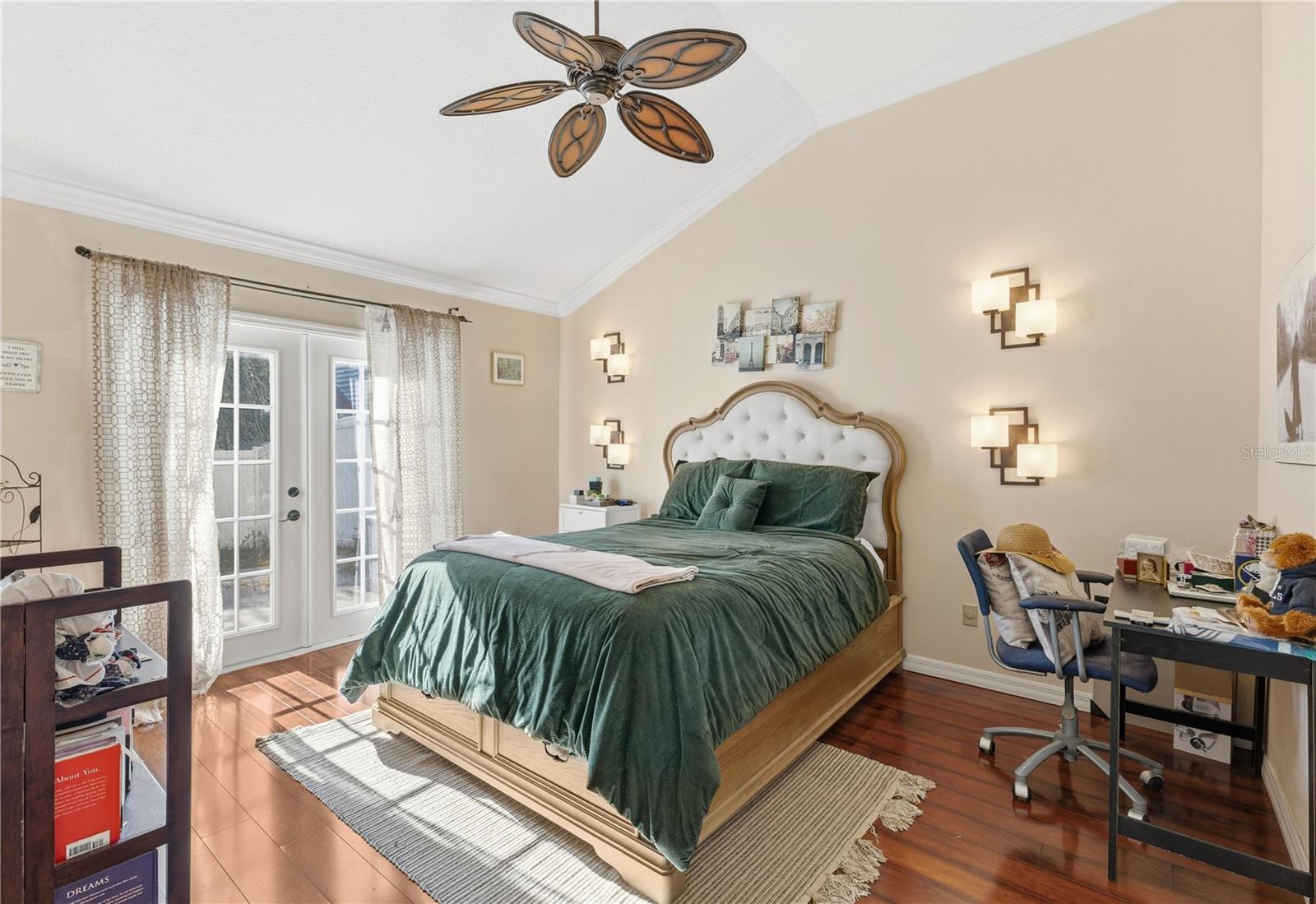 WEDGEWOOD GROVES - Residential