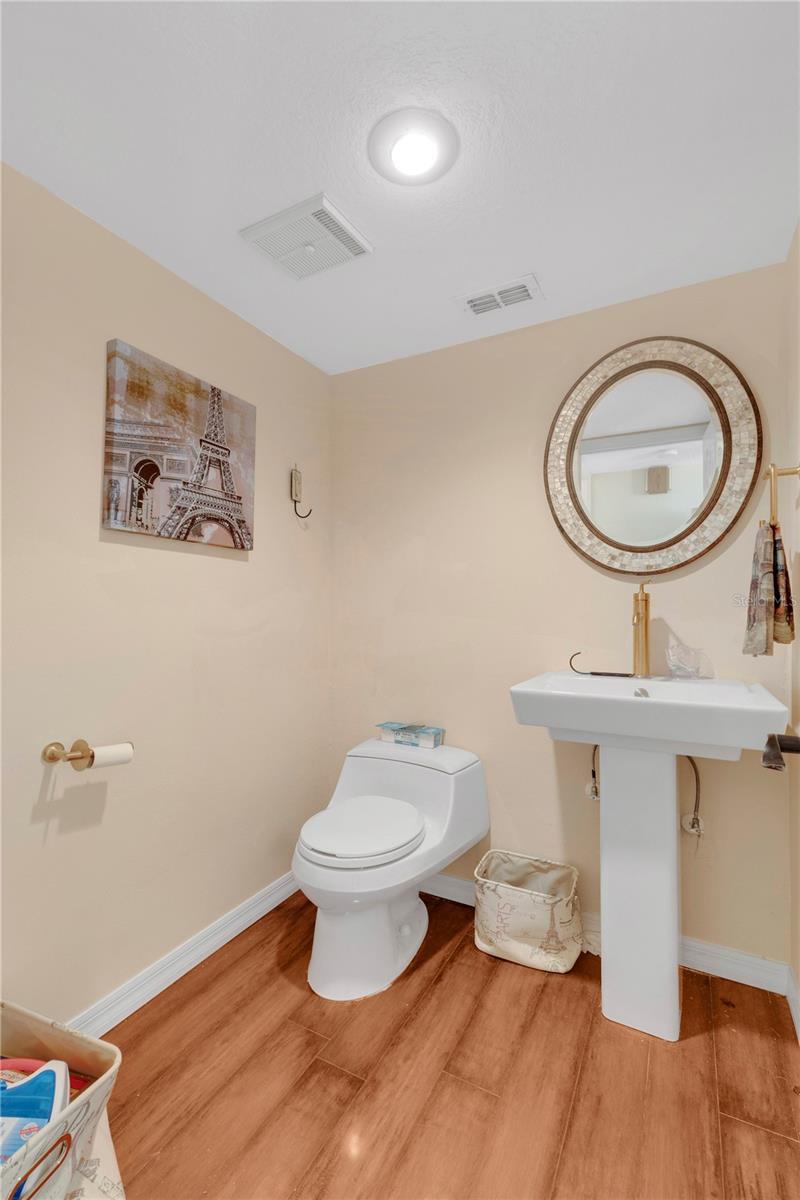 WEDGEWOOD GROVES - Residential