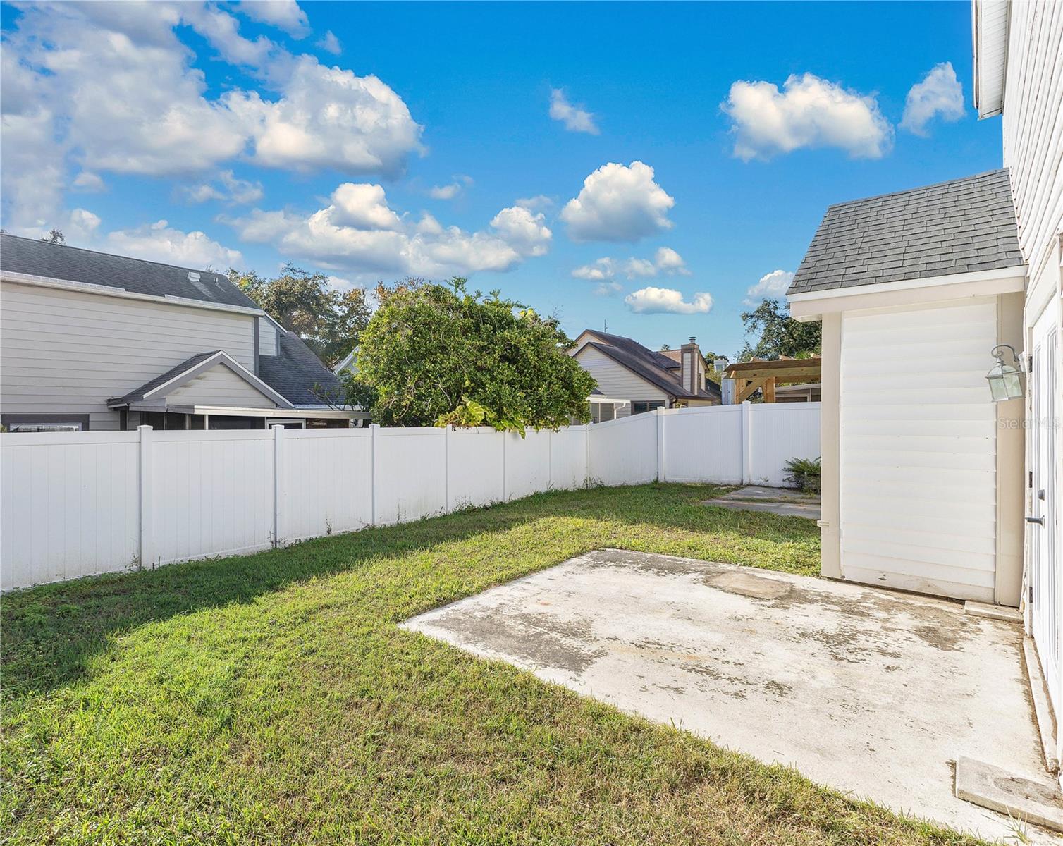 WEDGEWOOD GROVES - Residential