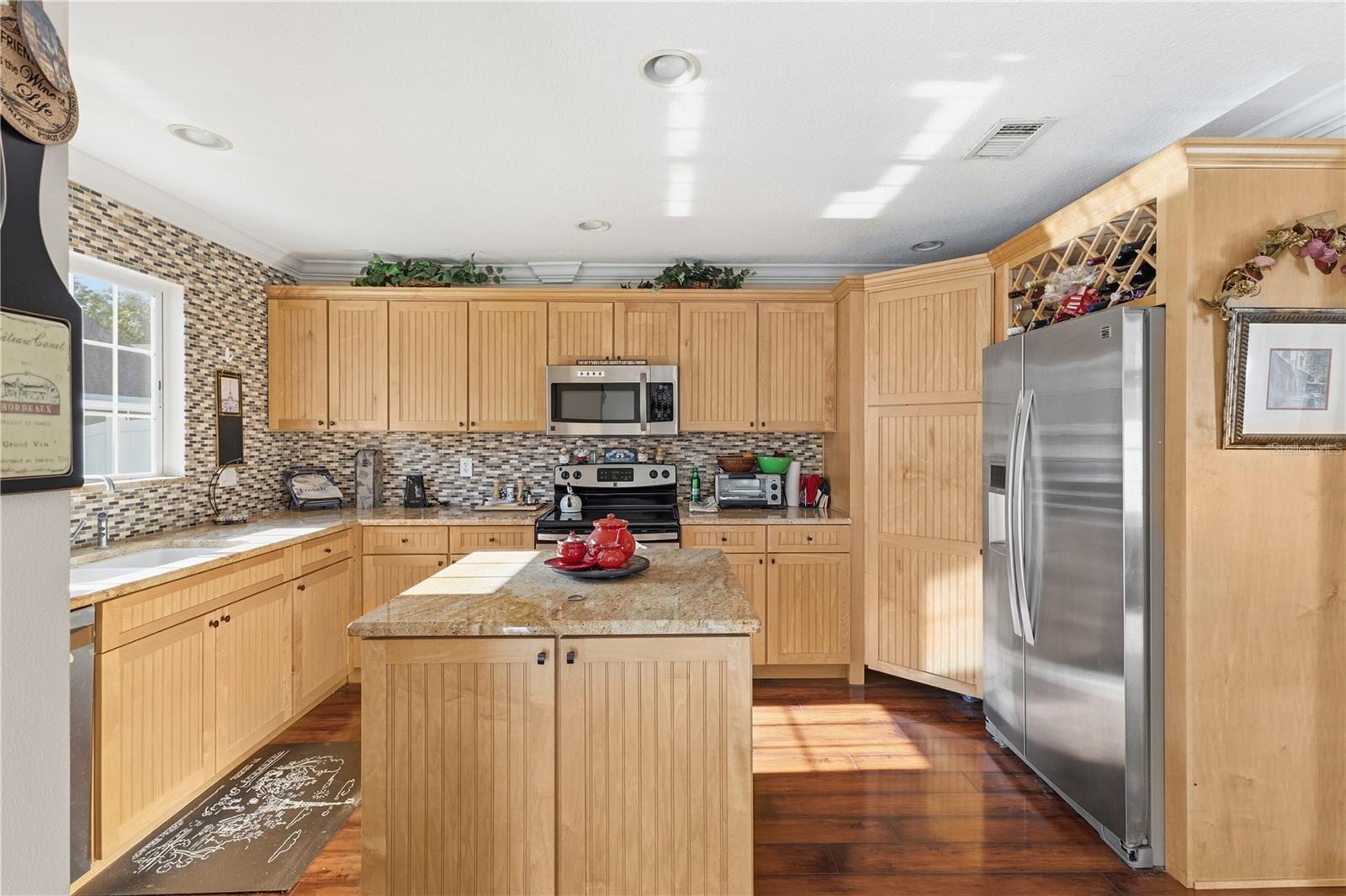 WEDGEWOOD GROVES - Residential