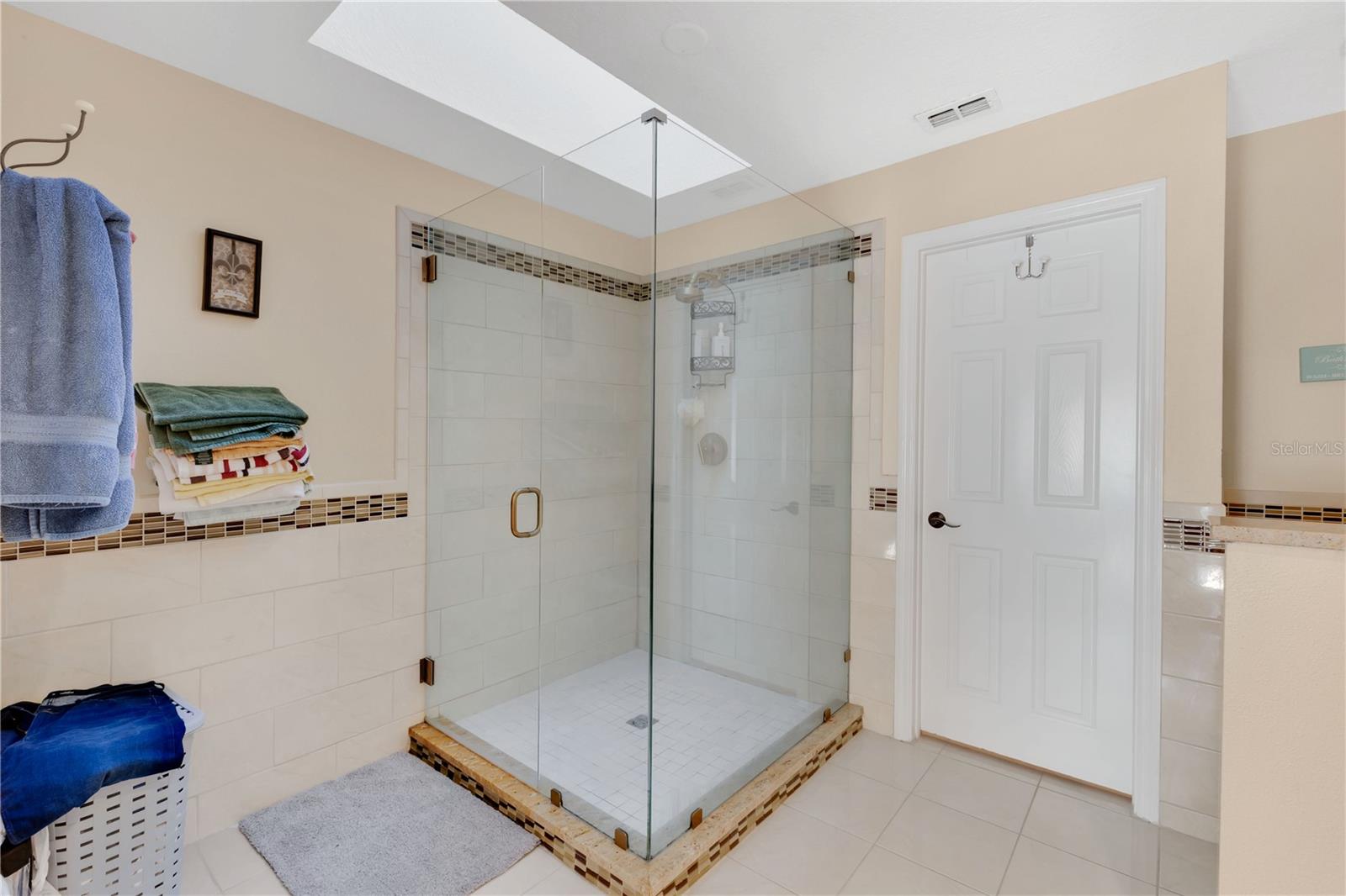 WEDGEWOOD GROVES - Residential