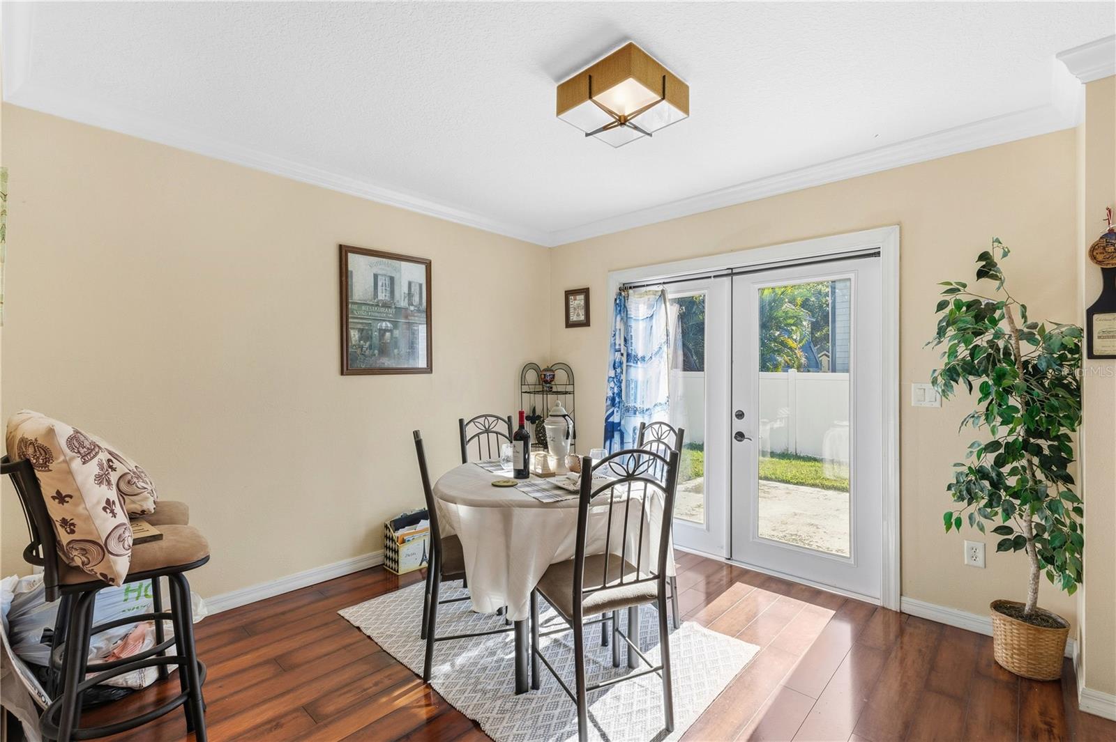 WEDGEWOOD GROVES - Residential