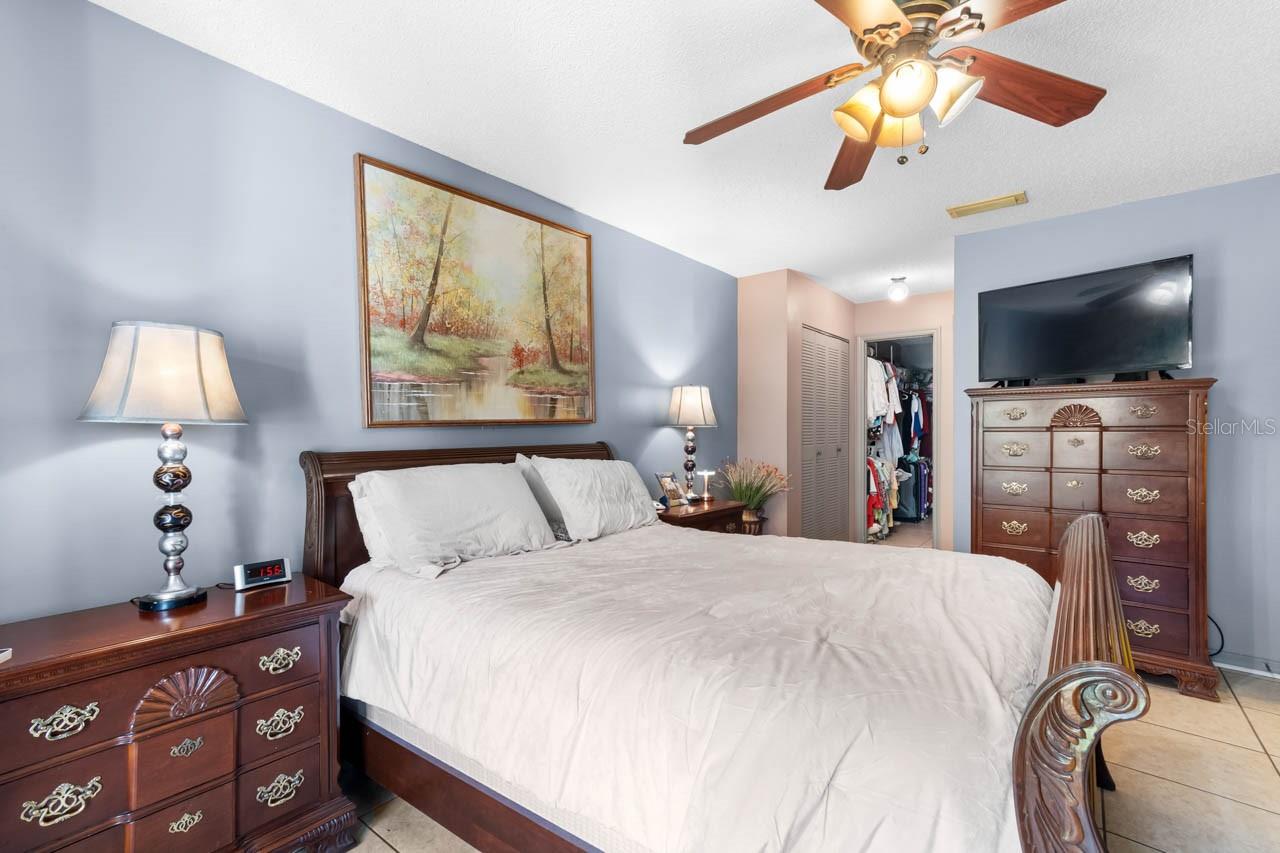 THE KNOLLS OF KINGS POINT II A - Residential