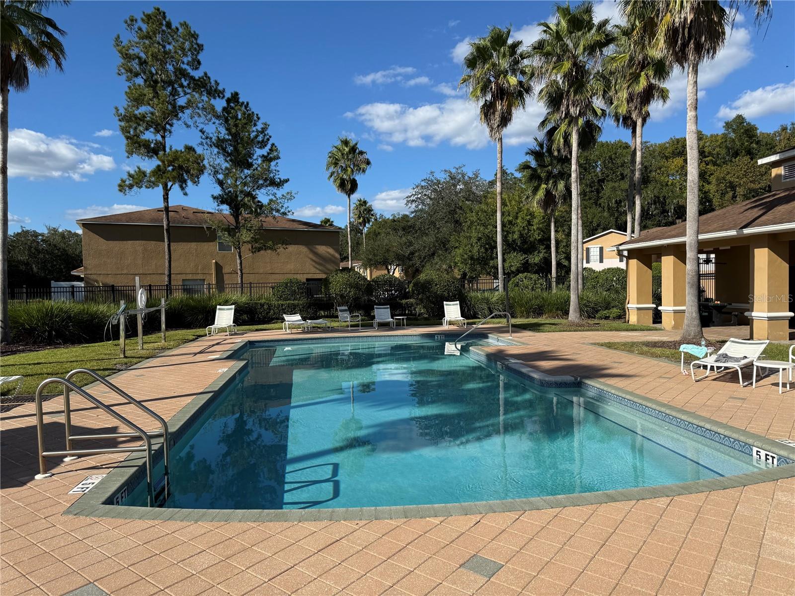 EDGEWATER AT GRAND OAKS PH 02 - Residential Lease