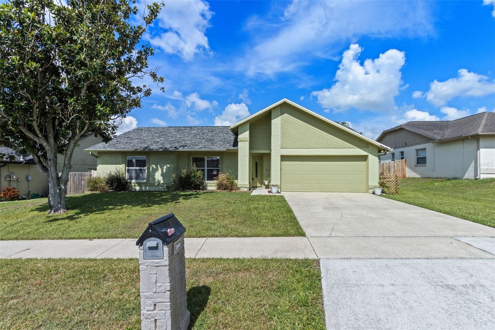 2816 MANOR HILL DRIVE