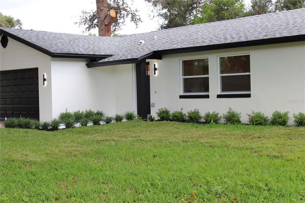 Photo of 7015 Crestlake Drive, Orlando, FL 32819 (MLS # O6428433)