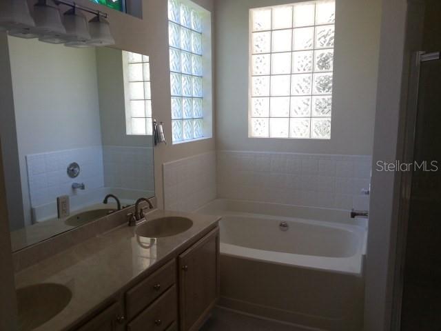 CARRINGTON PARK - Residential Lease