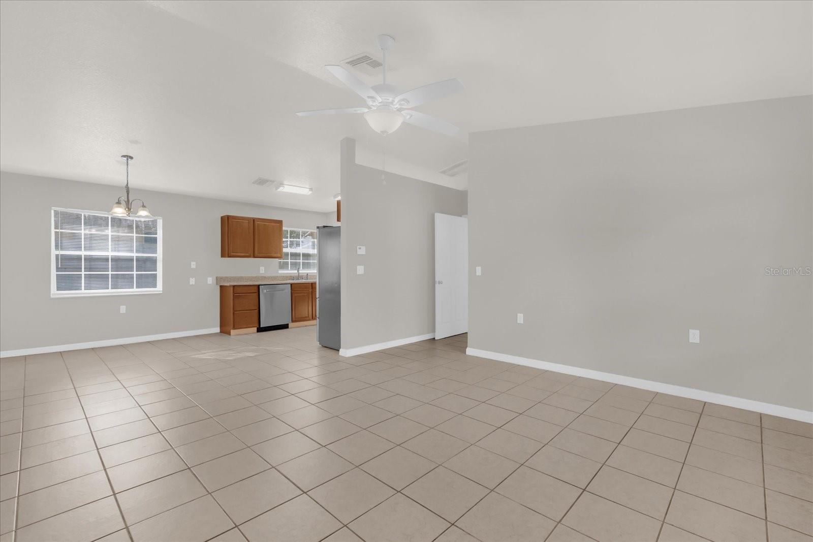 SUNVIEW MANOR - Residential