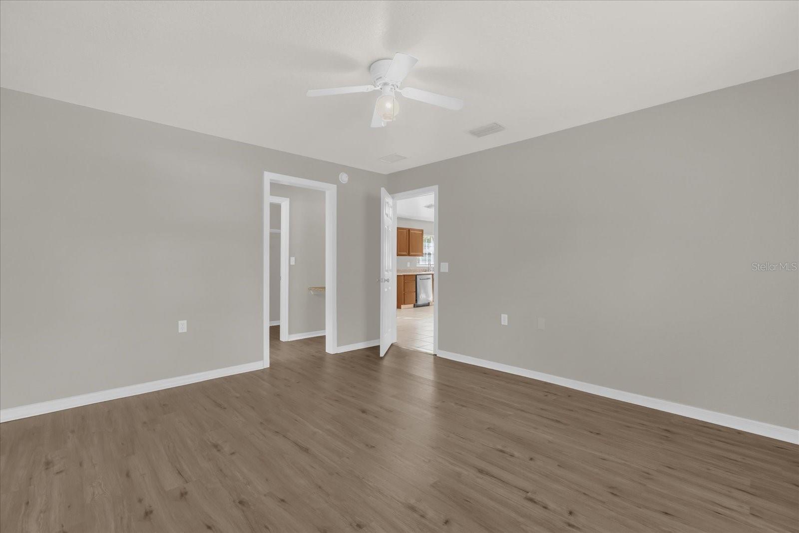 SUNVIEW MANOR - Residential