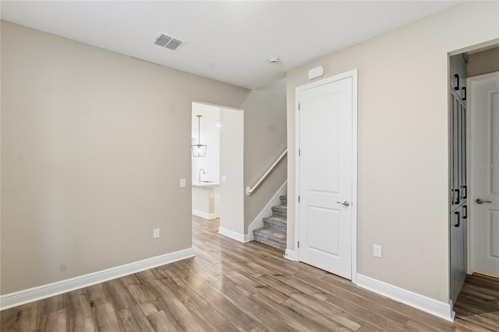 HIGHLAND RIDGE - Residential