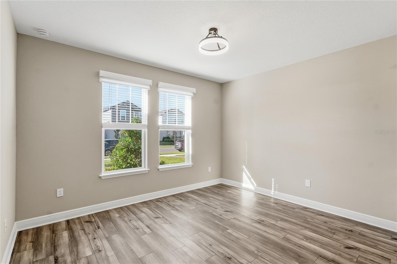 HIGHLAND RIDGE - Residential