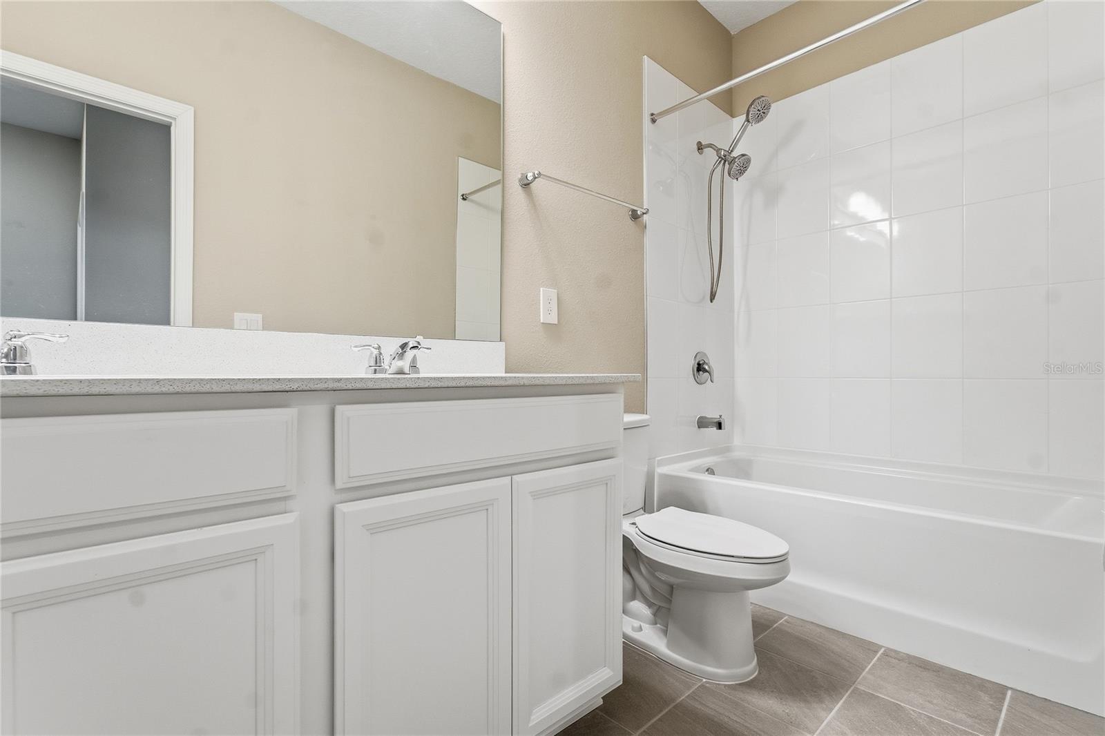 HIGHLAND RIDGE - Residential