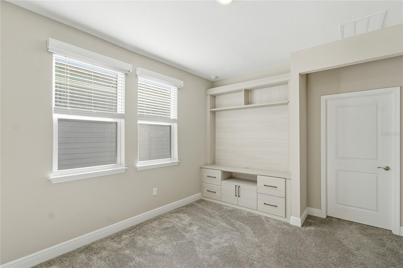 HIGHLAND RIDGE - Residential