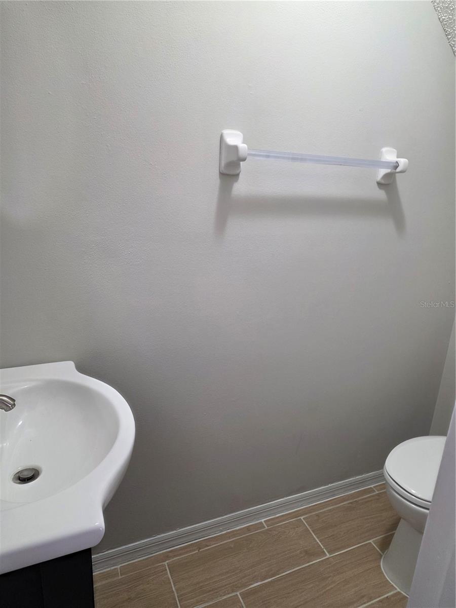 FERNBROOK TRAILS PH 3 - Residential Lease