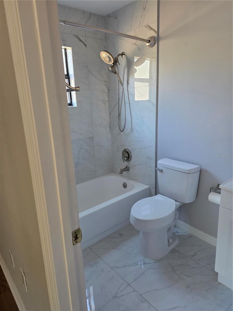 FERNBROOK TRAILS PH 3 - Residential Lease