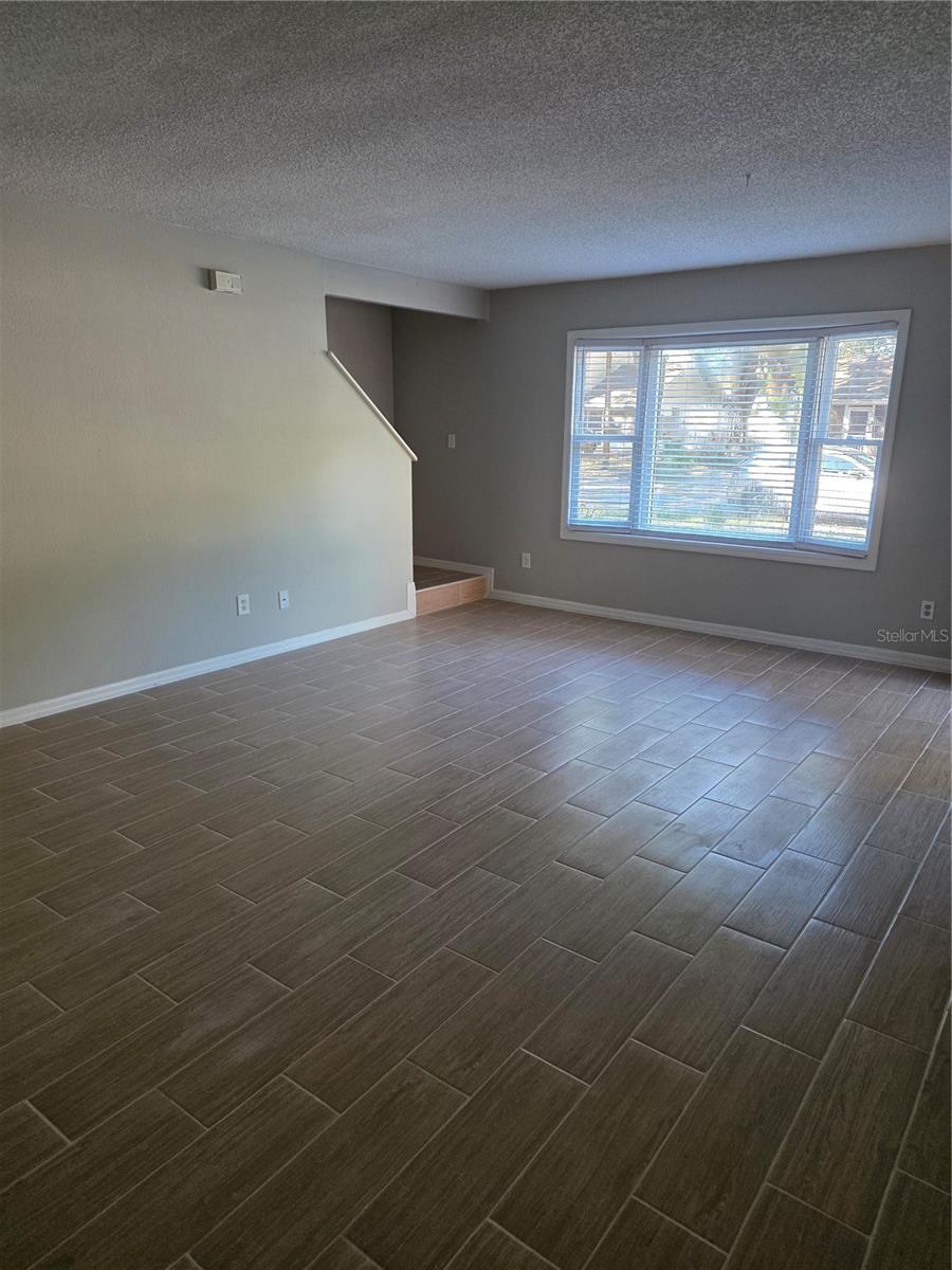 FERNBROOK TRAILS PH 3 - Residential Lease