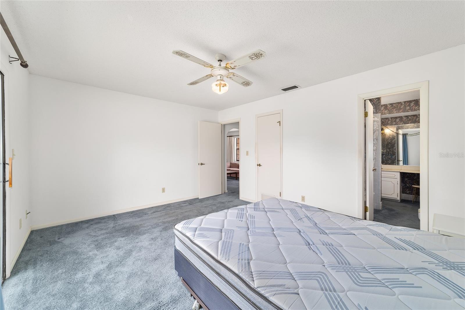 RAVEN HILL - Residential