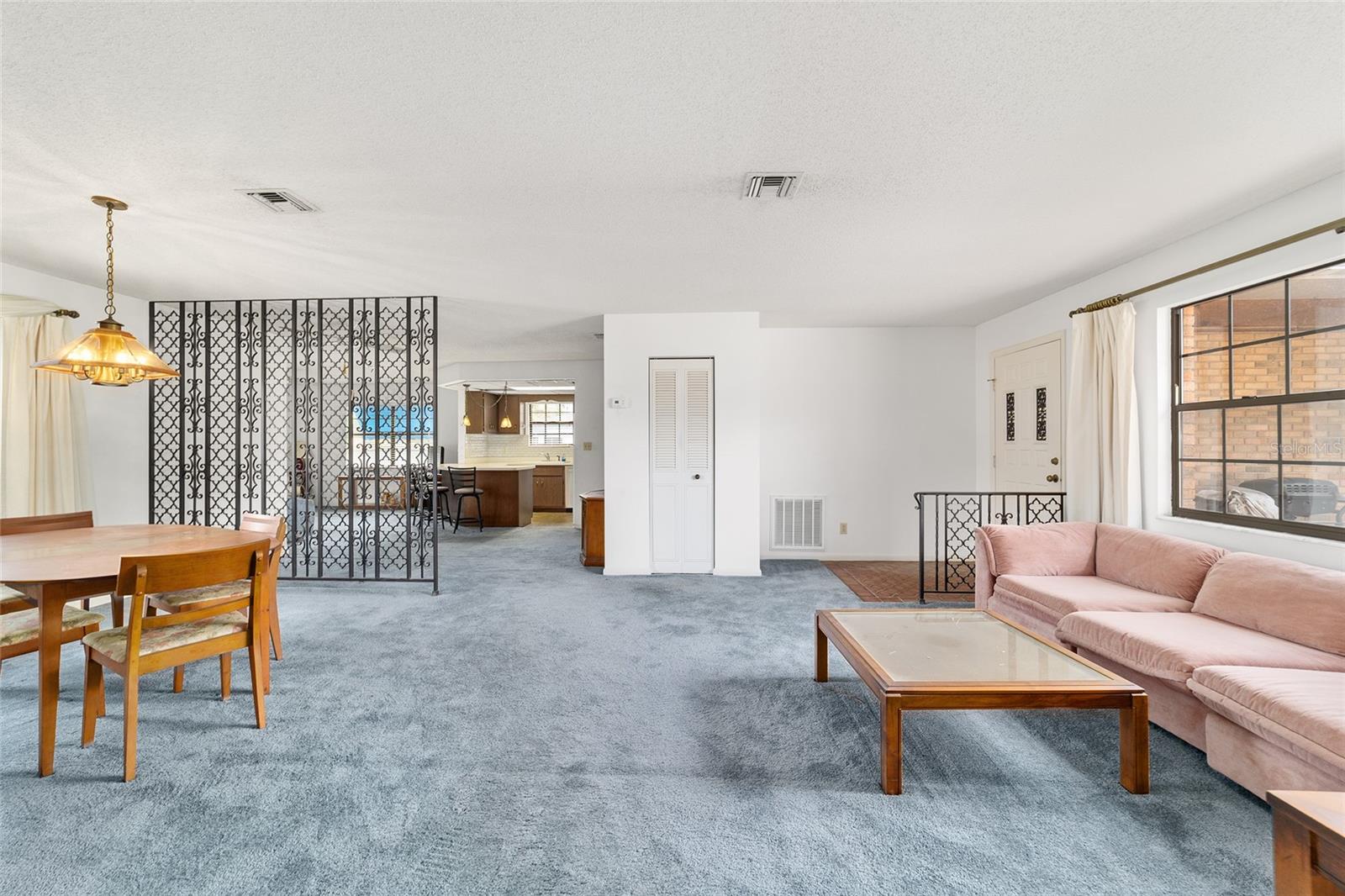 RAVEN HILL - Residential