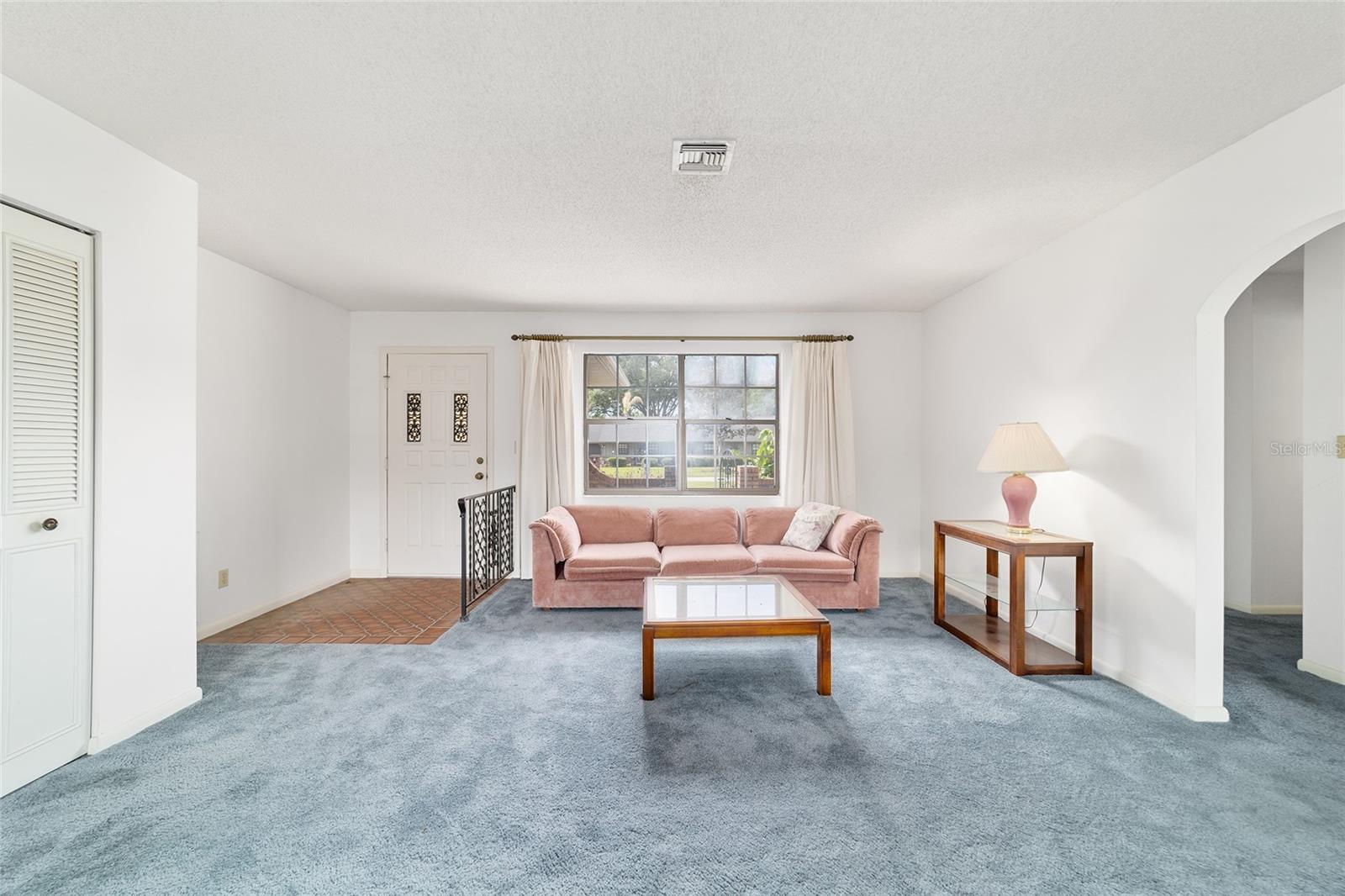 RAVEN HILL - Residential