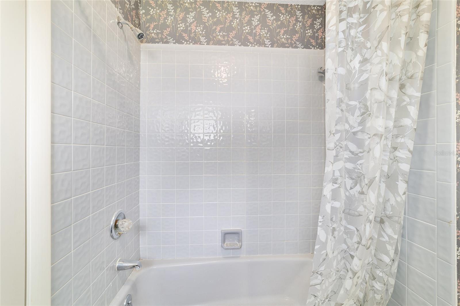 RAVEN HILL - Residential