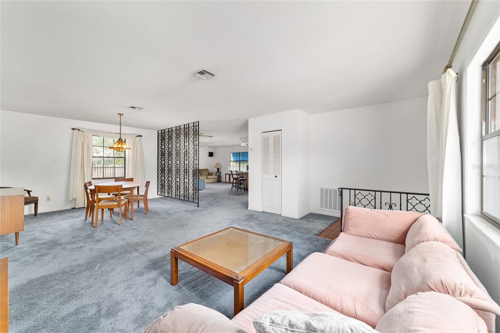 RAVEN HILL - Residential