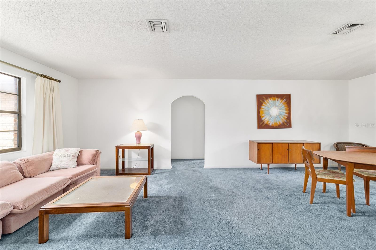 RAVEN HILL - Residential